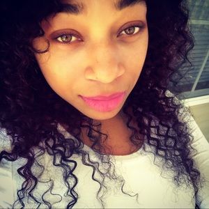 Meet your Posher, Jasmine